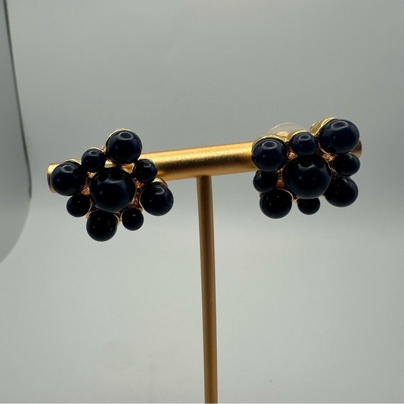Vintage Monet Navy Blue & Gold Cluster Earrings – Glossy Bead Design - Picture 8 of 15